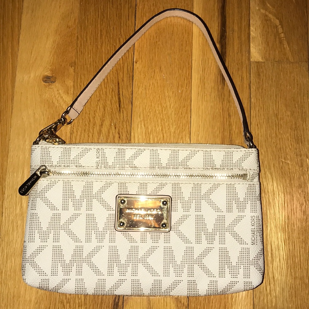 Michael Kors Shoulder Bag/Wristlet